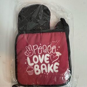 Peace Love Bake Oven Mitt & Pot Holder Set – Cute Baking Gift NEW